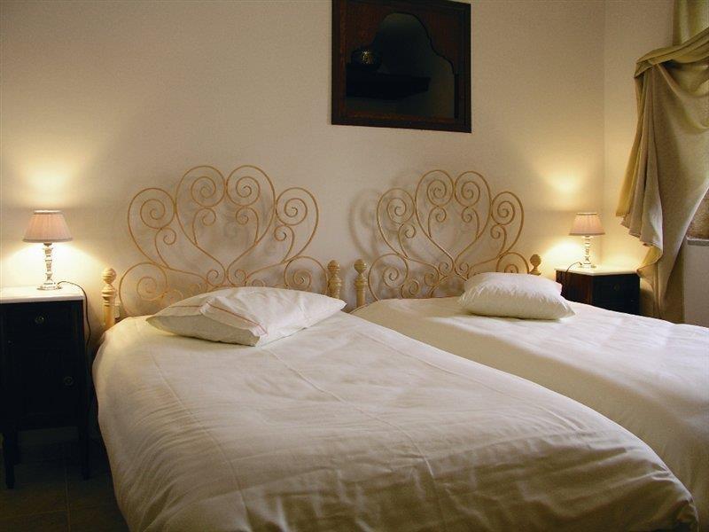 Triantafillies Guesthouse 波尔塔里亚 外观 照片